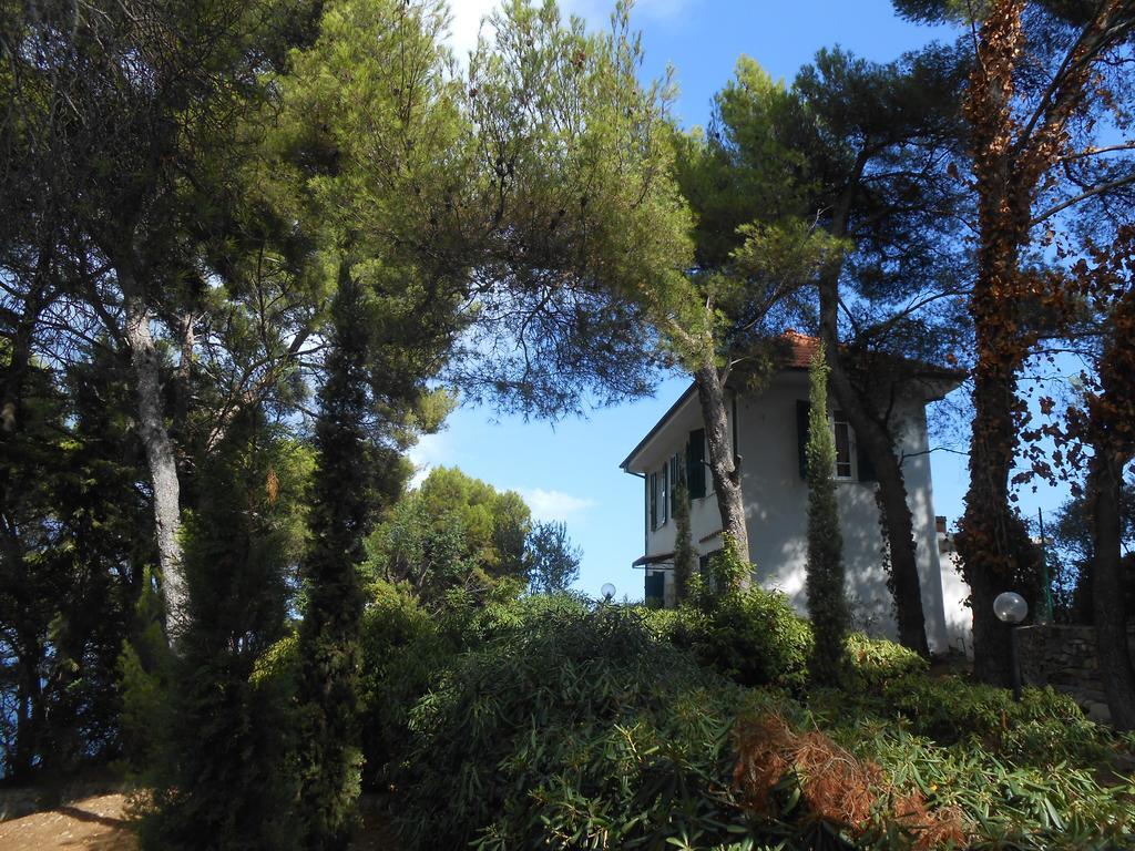 Torre Alpicella Holiday Home, A Scenic Escape Into Nature And Relaxation Diano Marina Bagian luar foto